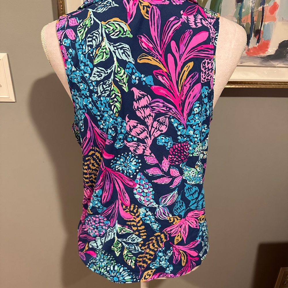 Pink and Blue Sleeveless Button Down Shirt with Notched Collar - Picture 3 of 4